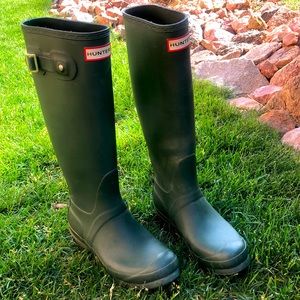 Tall Hunter Boots in Hunter Green